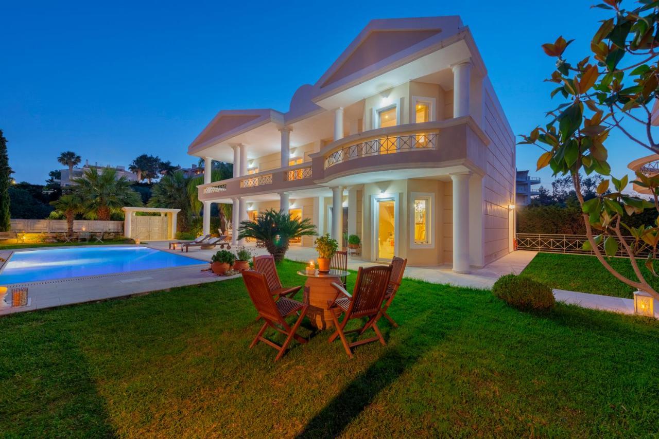 The Painters Luxurious Villa Анависос Екстериор снимка