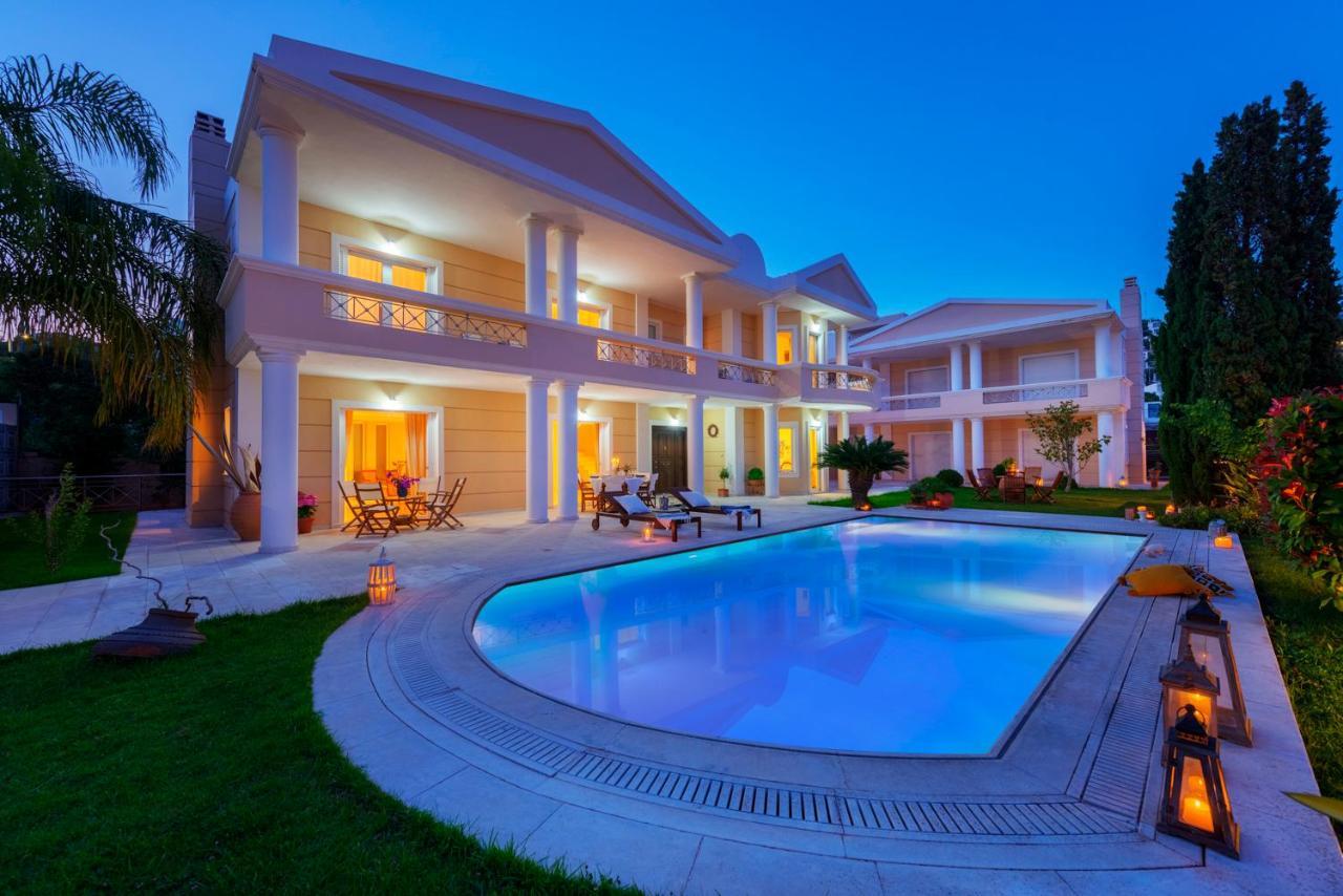 The Painters Luxurious Villa Анависос Екстериор снимка